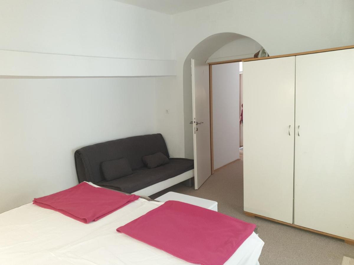 Ulica Dvori Narca 12 Apartment 4+2 Per. Baska  Exterior photo